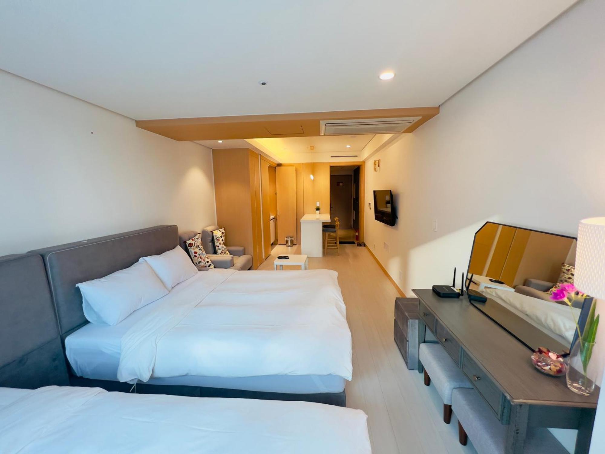 Busan Centurn Victoria Hotel Екстер'єр фото